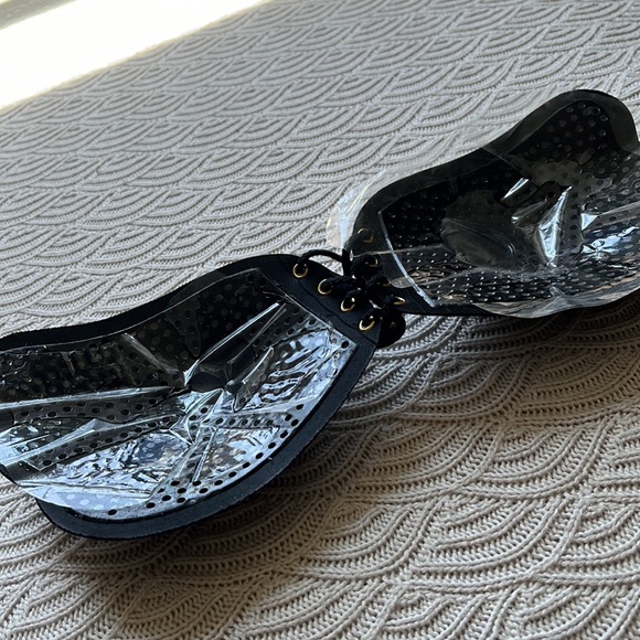 Strapless Lace Up Bra • D cup - Picture 5 of 5